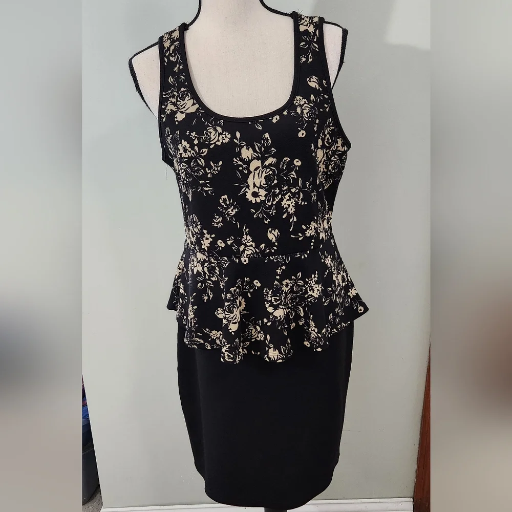 Fashion Gold peplum floral dress - Picture 3 of 7